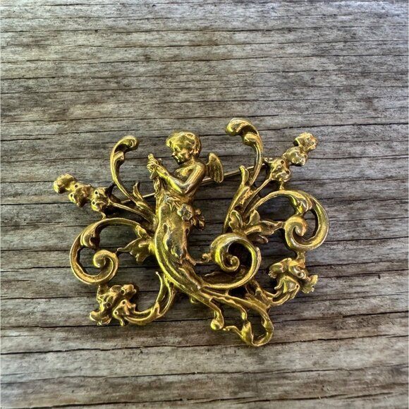 Vintage Gold Gilt Art Nouveau Cherub Pin Brooch By ACCESSOCRAFT - Picture 1 of 5